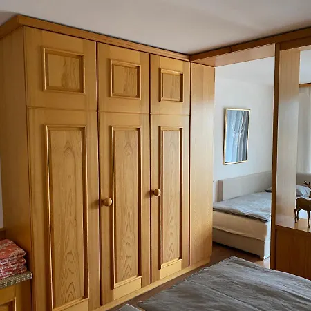 Moderne In - Modern In * לאקס